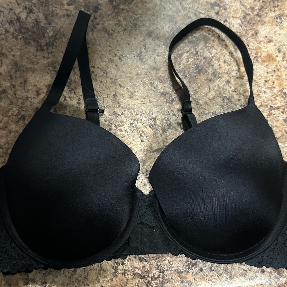 Like New Black Lace Bra 34D
